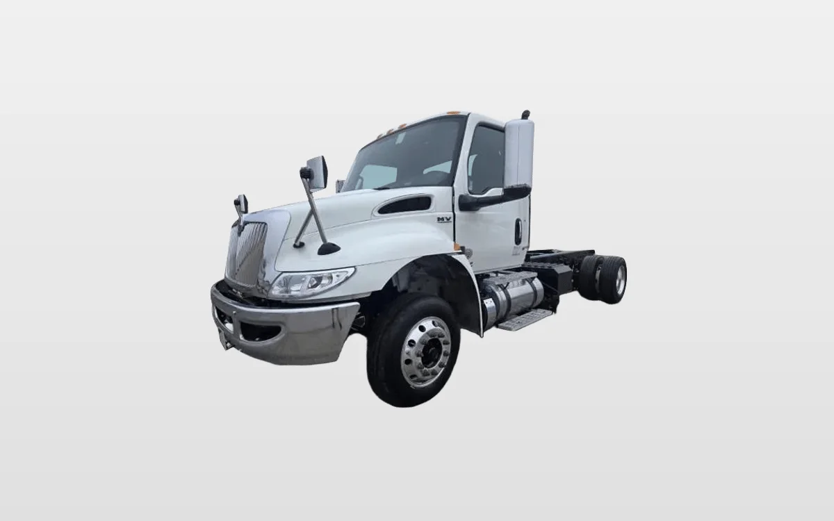 2021 International MV - image 1