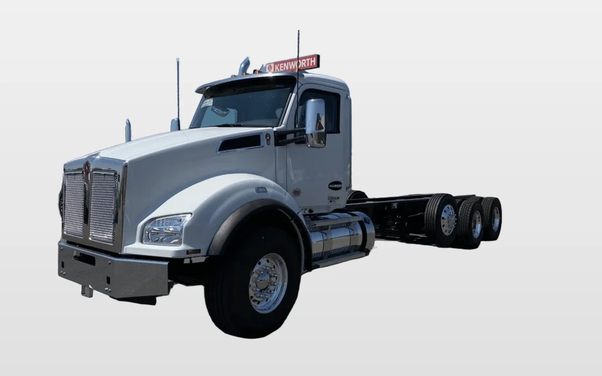 2026 Kenworth T880 - image 1
