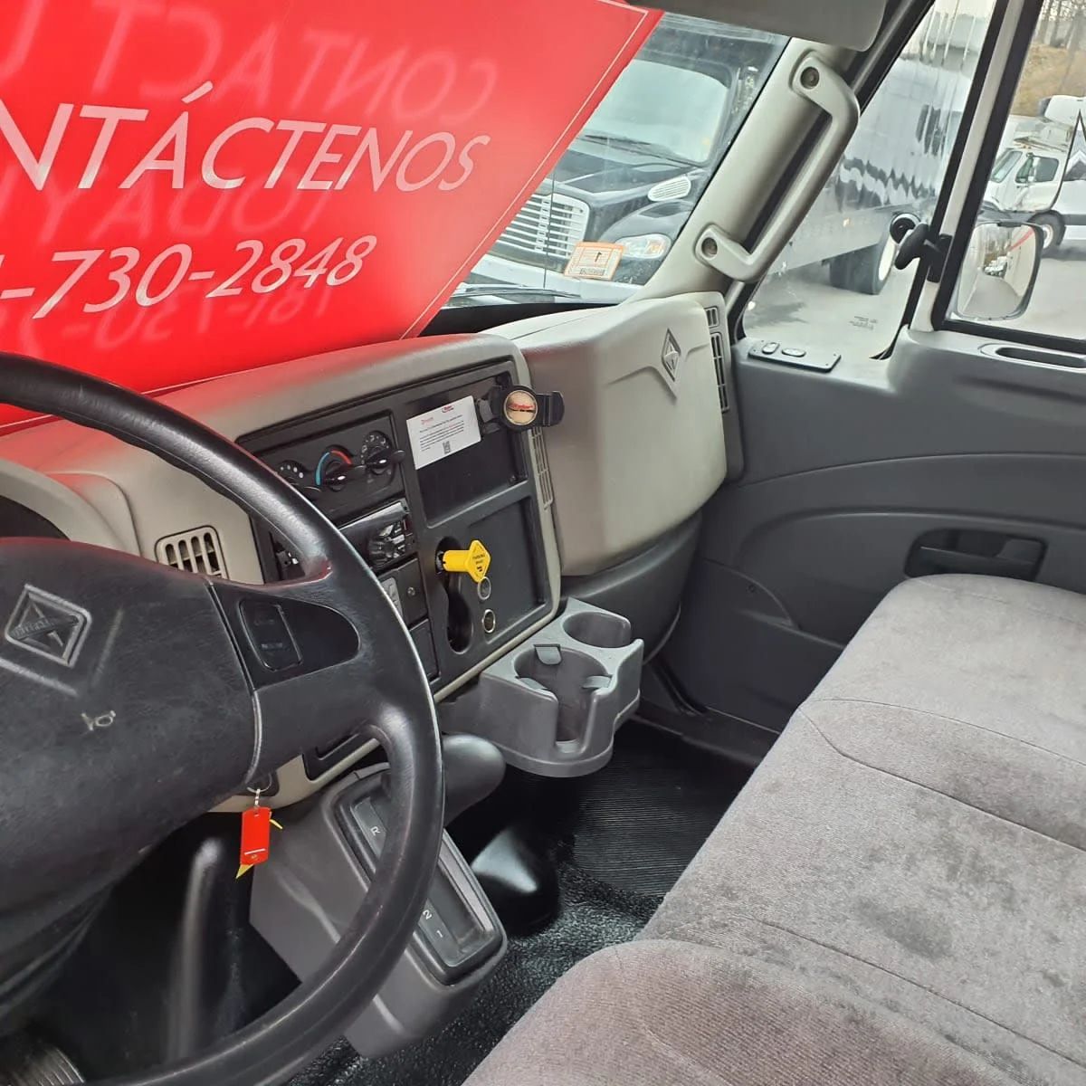 2019 International 4300 - image 7