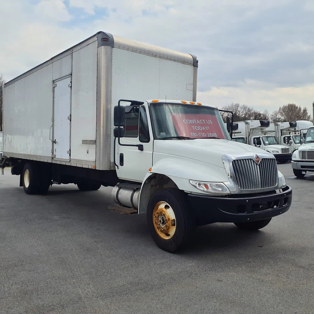 2019 International 4300 - image 3