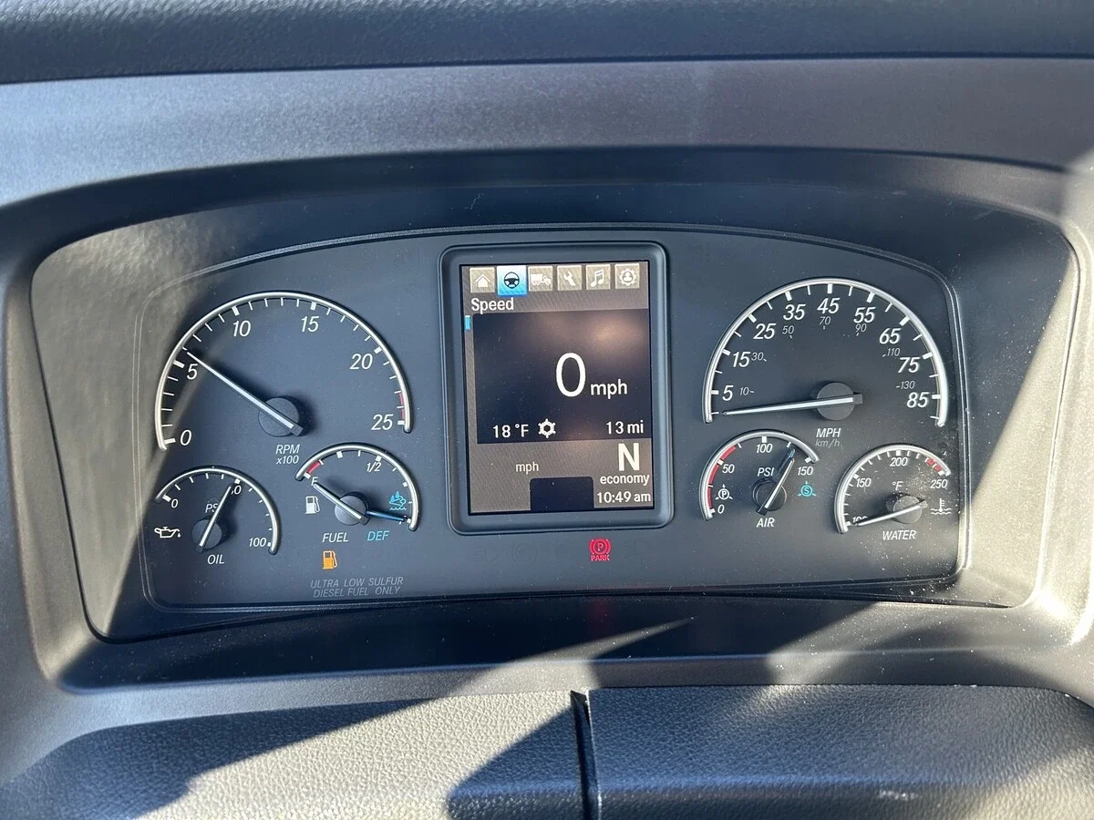 2026 Freightliner Cascadia - image 11