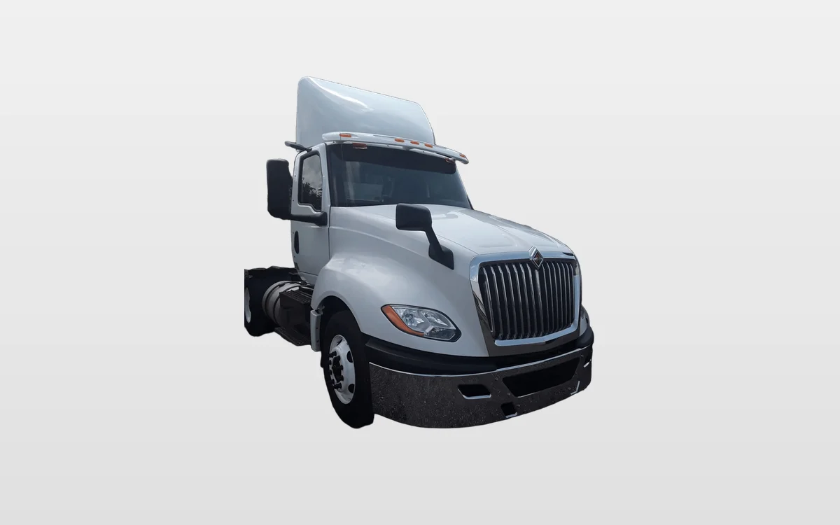 2019 International - image 1