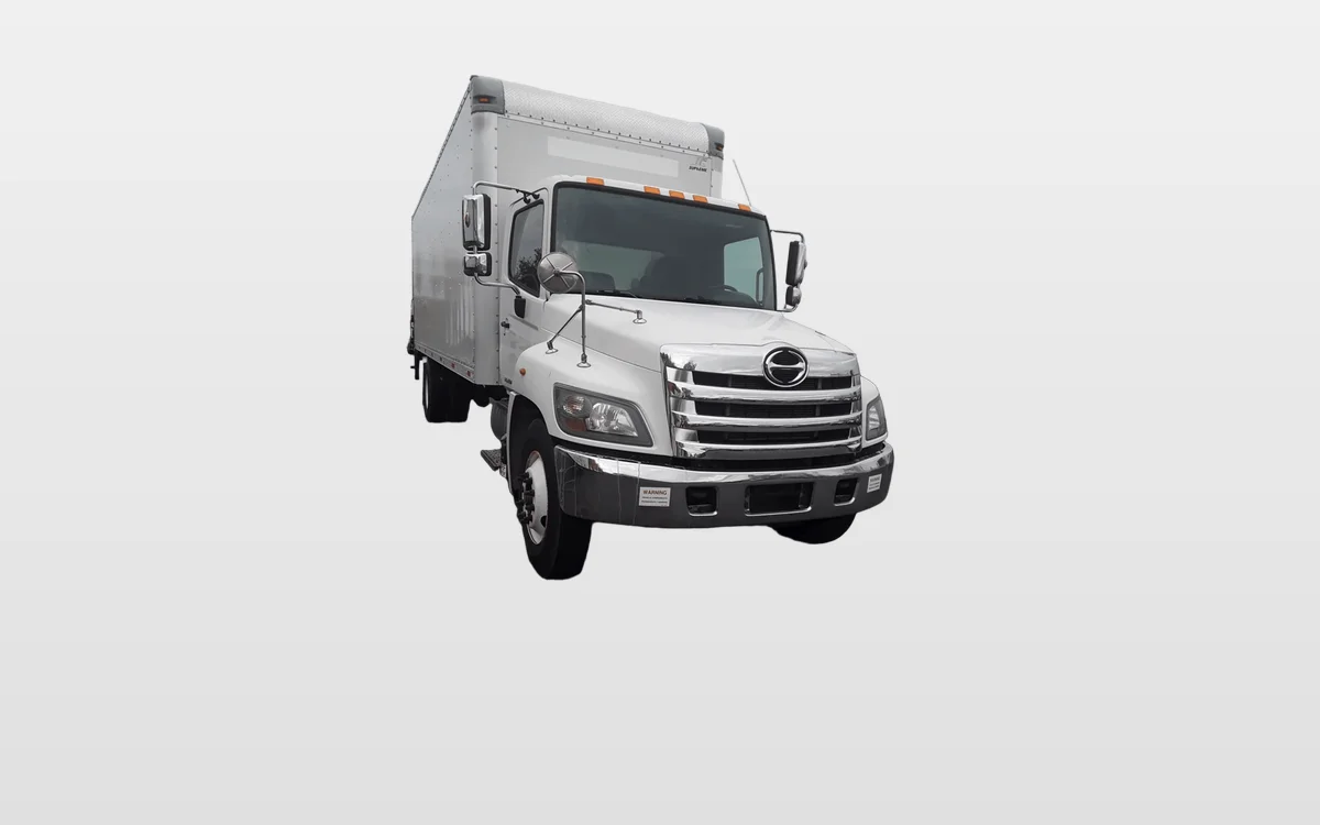 2016 Hino 338 - image 1