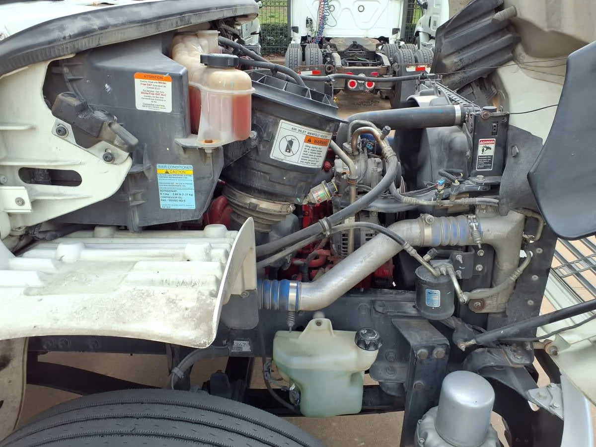 2019 Freightliner M2 106 in Houston, TX — photo 11