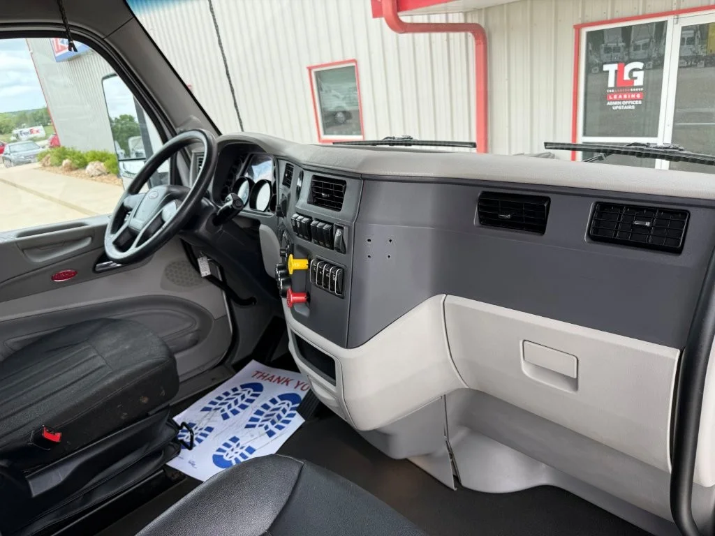 2020 Peterbilt 579 in Fort Smith, AR — photo 15