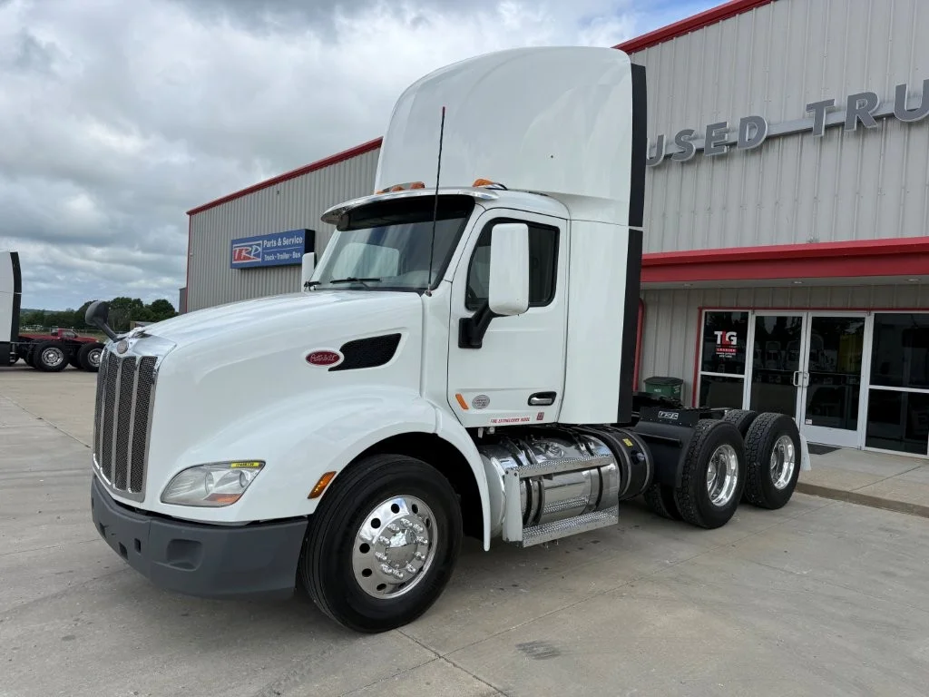 2020 Peterbilt 579 in Fort Smith, AR