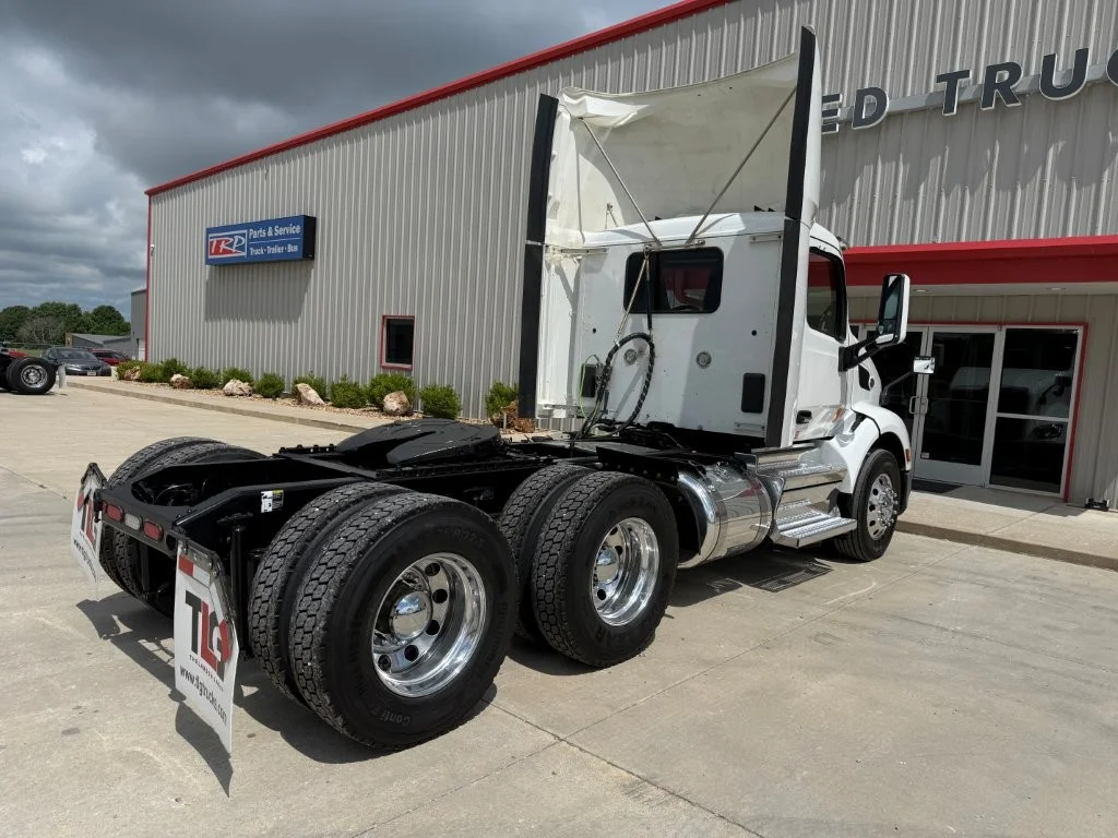2020 Peterbilt 579 in Fort Smith, AR — photo 7