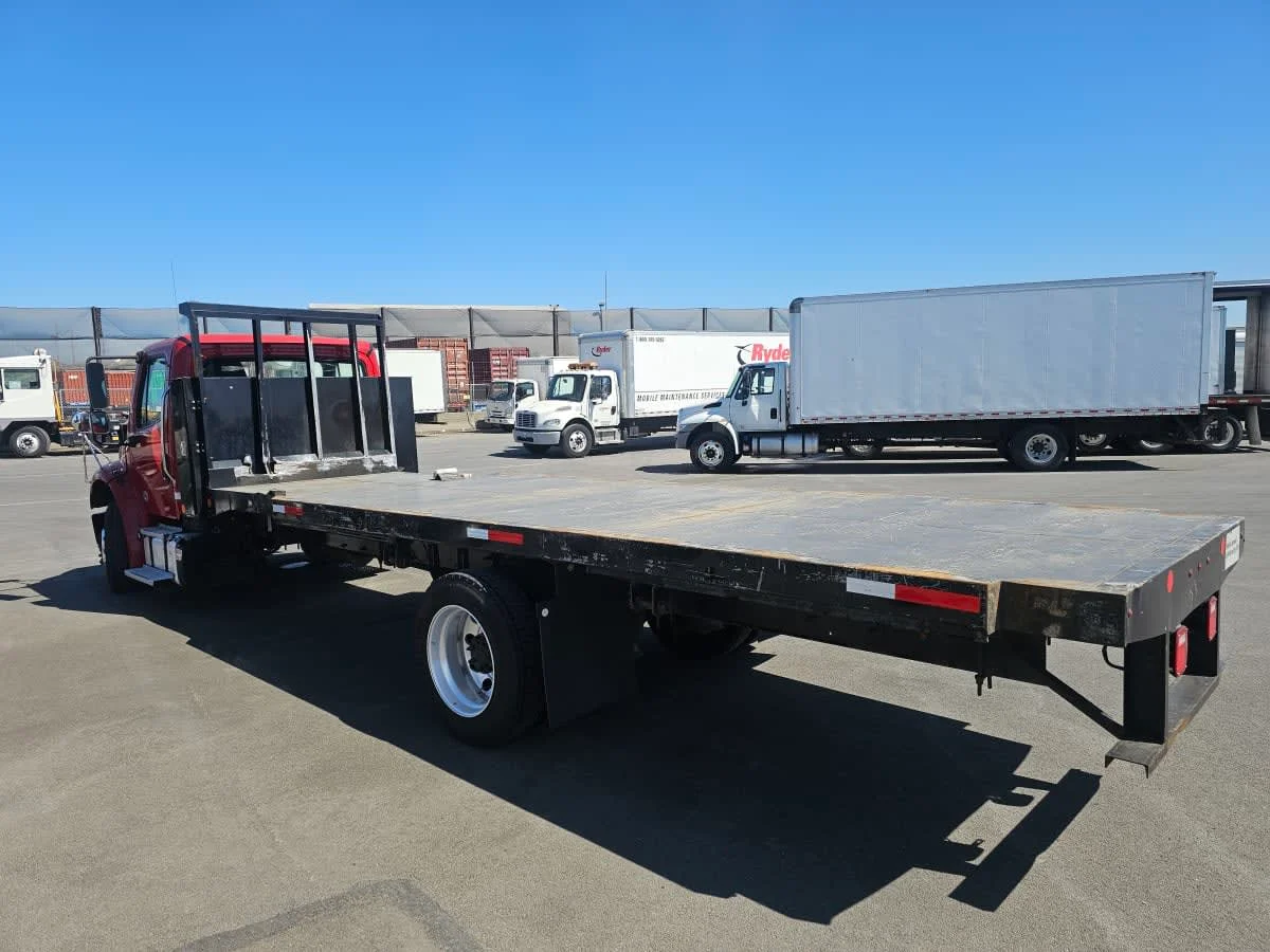 2018 Freightliner M2 106 in Tacoma, WA — photo 6