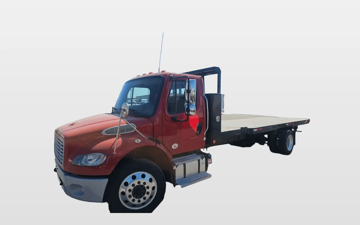2018 Freightliner M2 106 - image 1