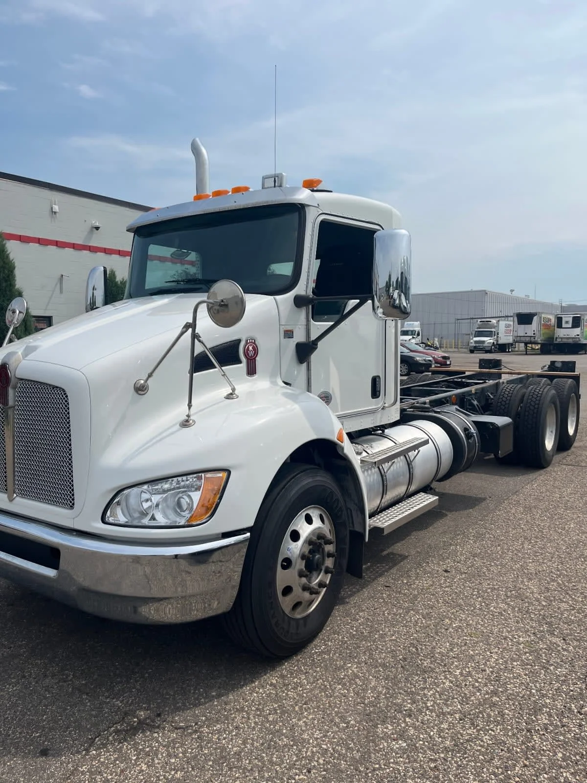 2021 Kenworth T370