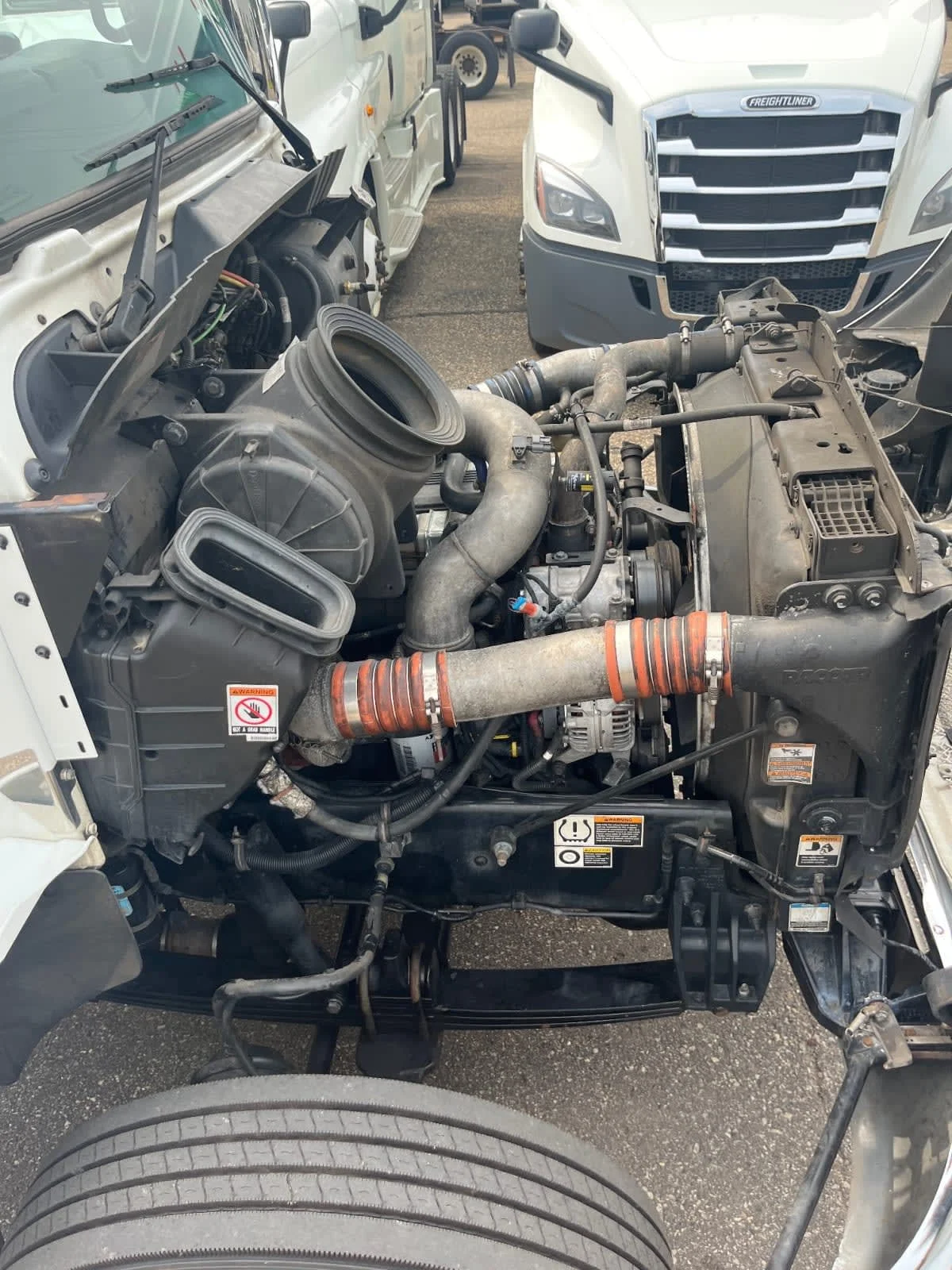 2021 Kenworth T370 in Minneapolis, MN — photo 9