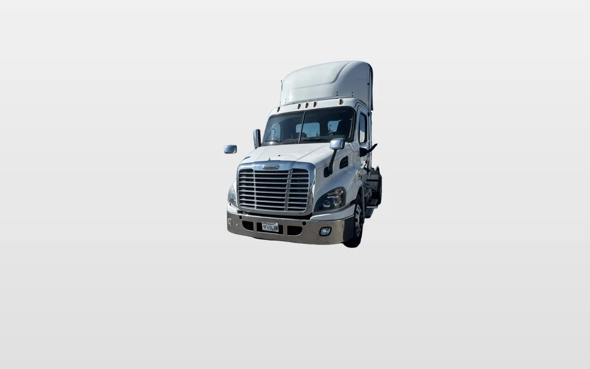 2017 Freightliner - image 1