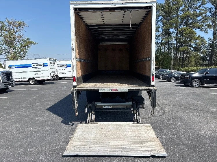 2021 Freightliner M2 106 - image 9