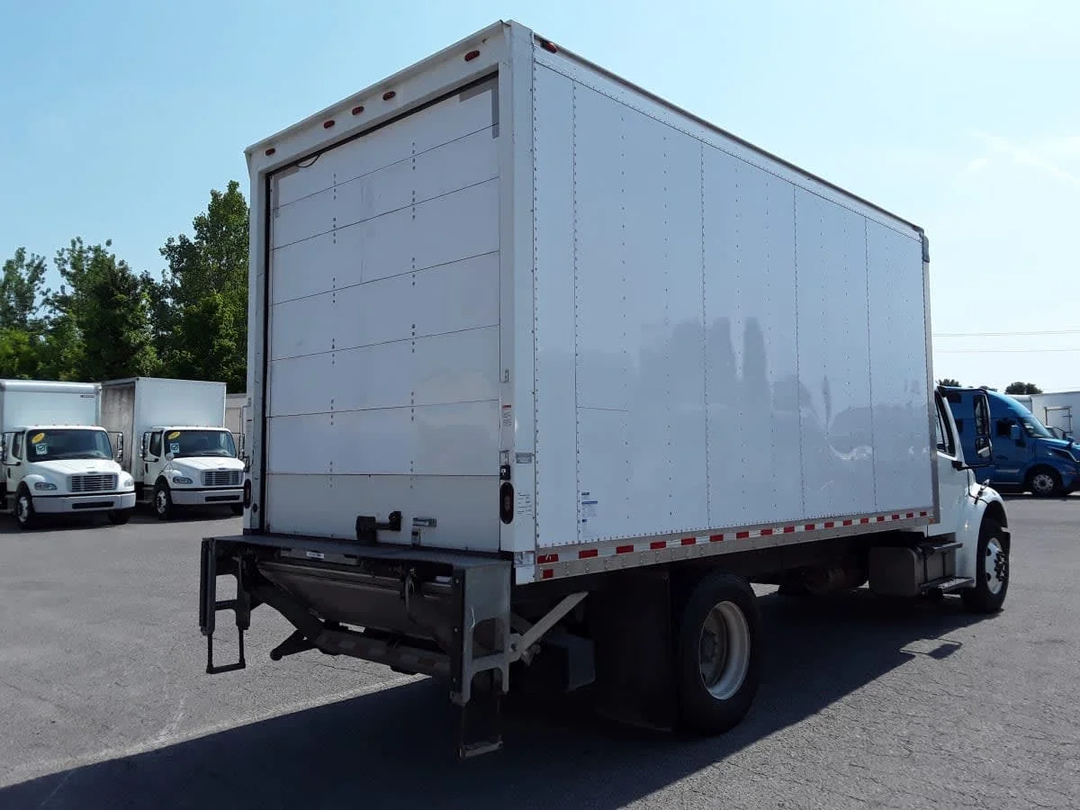 2019 Freightliner M2 106 in La Vergne, TN — photo 4
