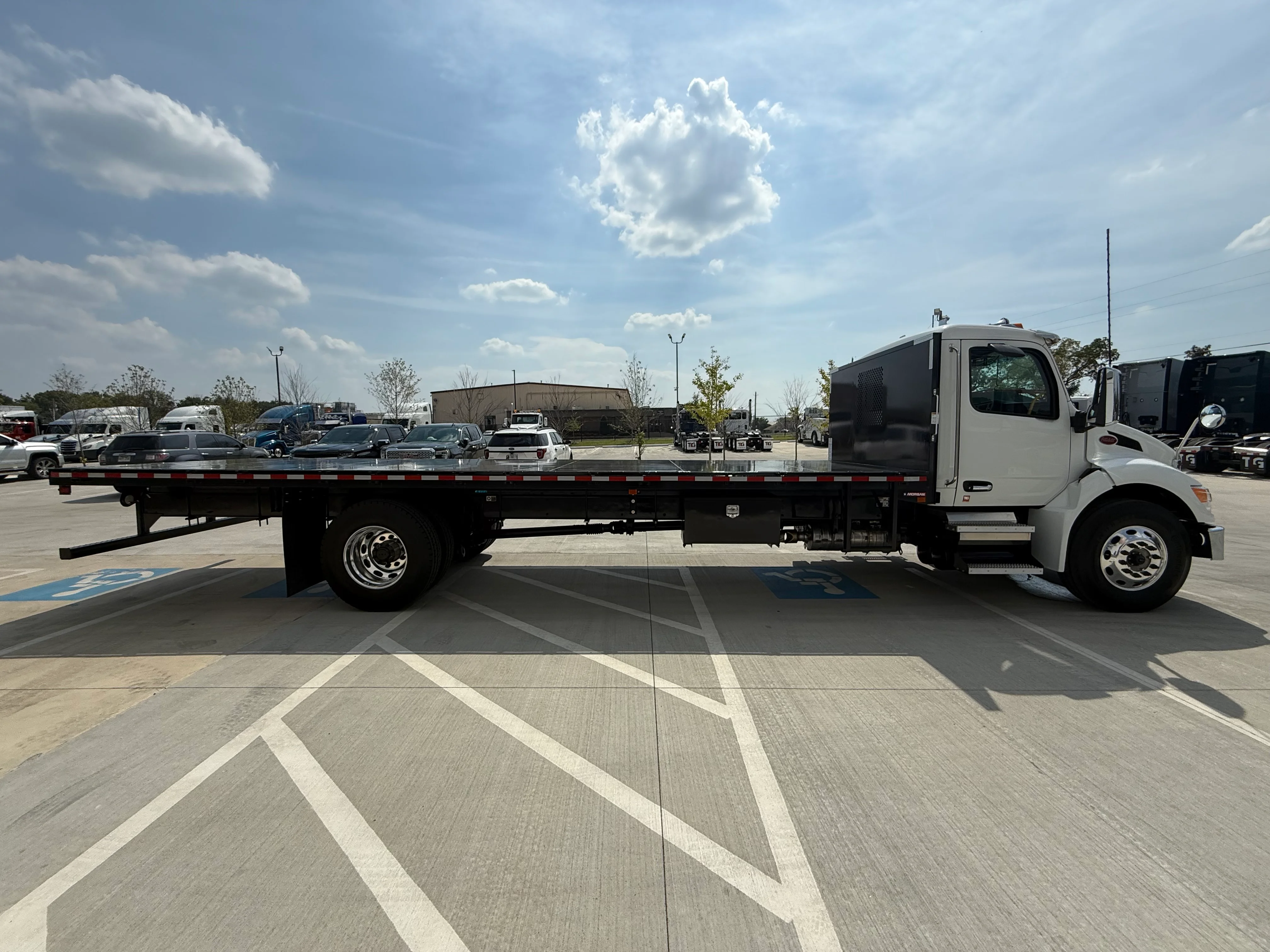 2026 Peterbilt 537 in Lowell, AR — photo 6