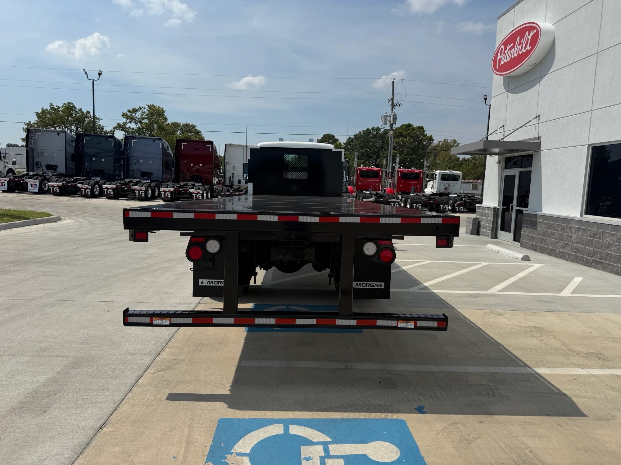 2026 Peterbilt 537 in Lowell, AR — photo 4