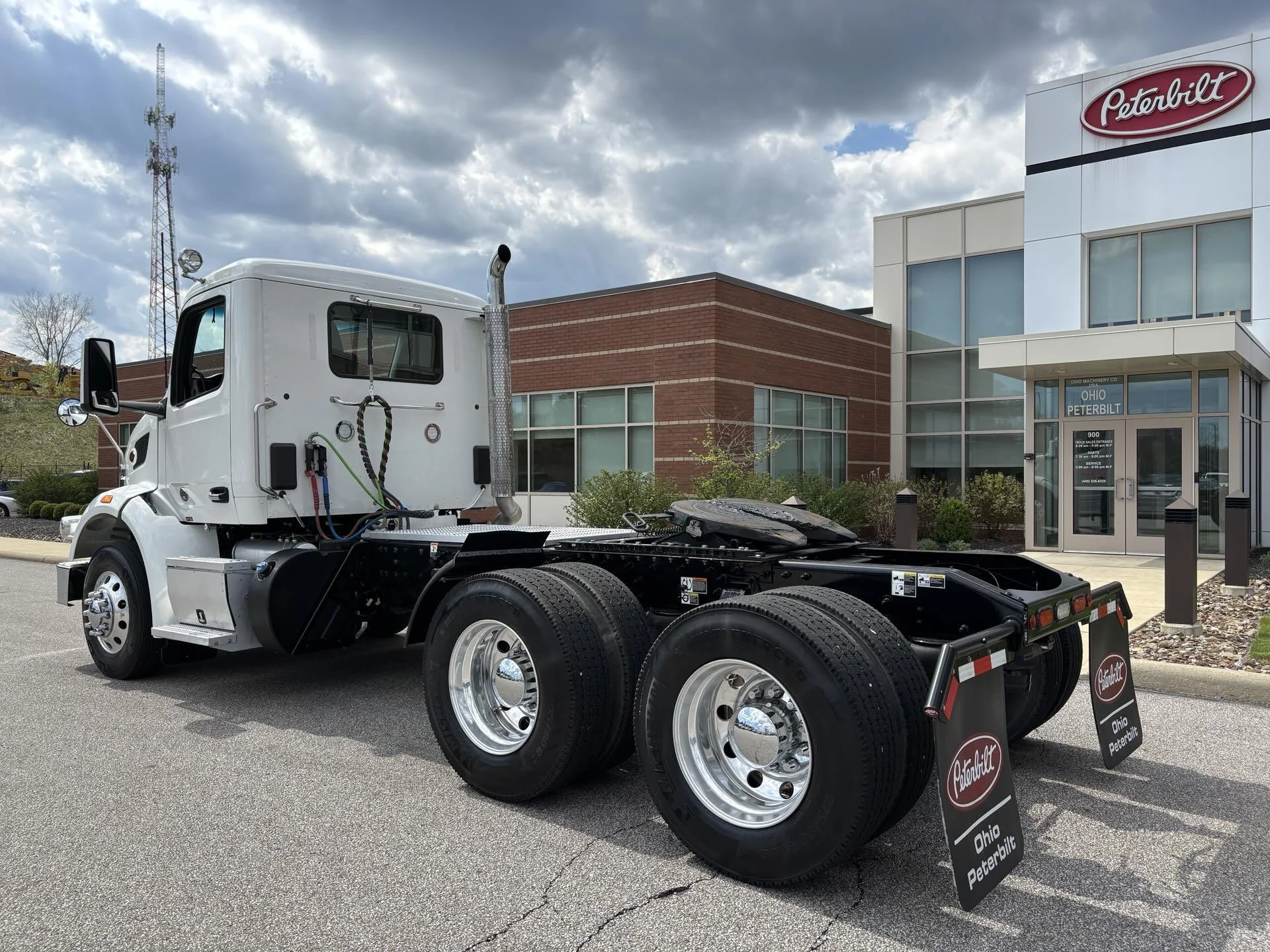 2025 Peterbilt 567 in Youngstown, OH — photo 5
