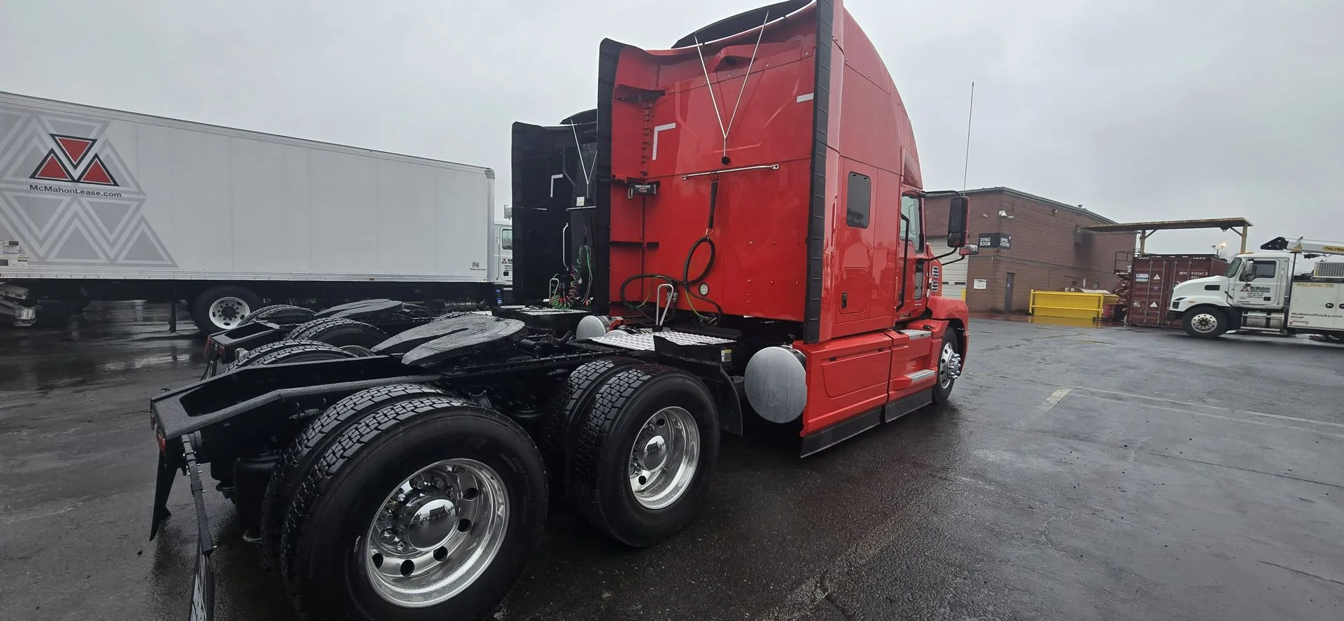 2023 Mack Anthem - image 4