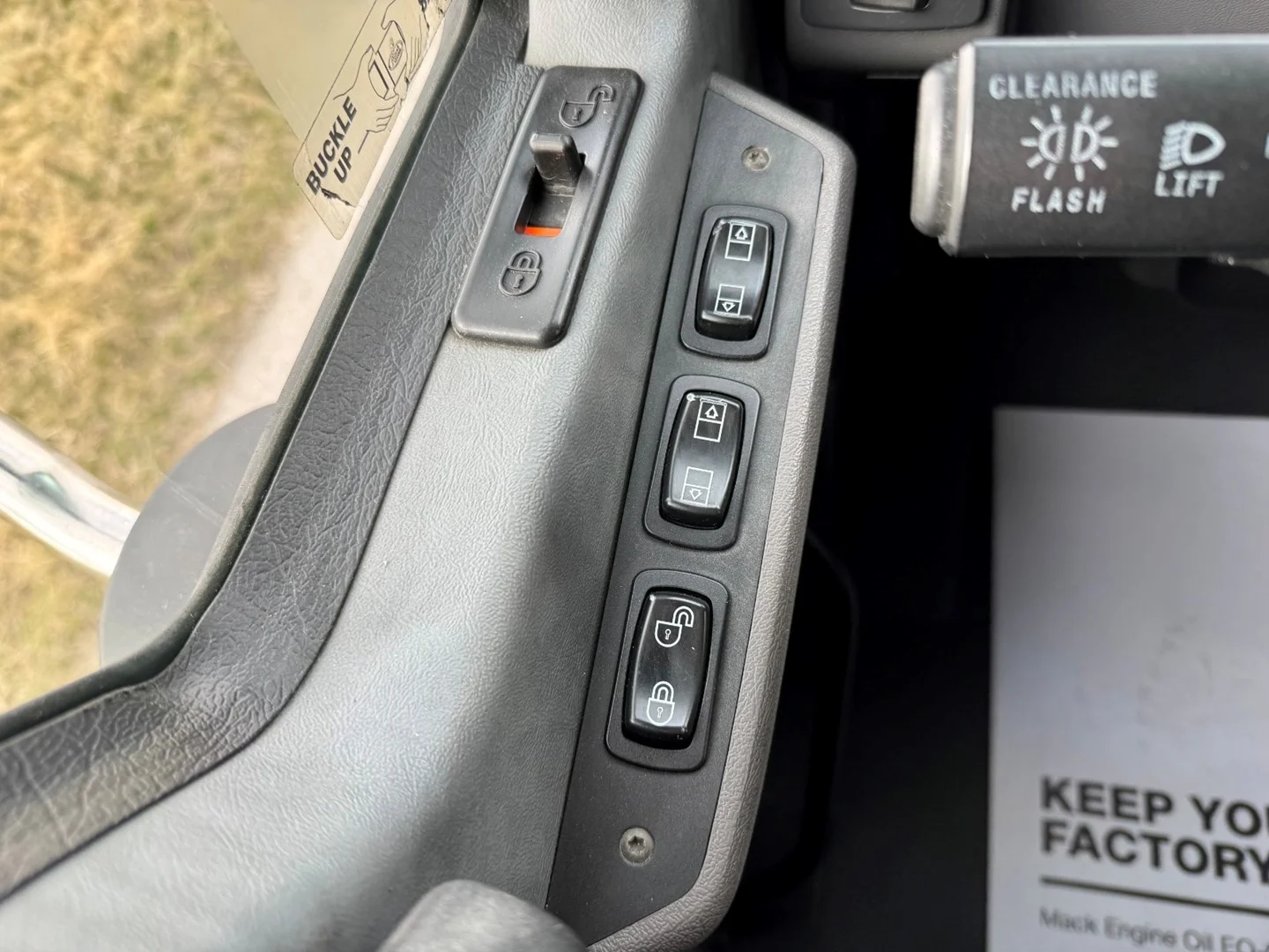 2018 Mack CXU613 - image 13