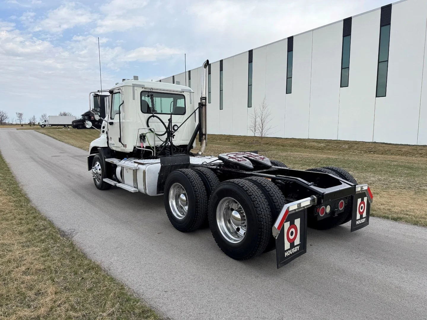 2018 Mack CXU613 - image 4