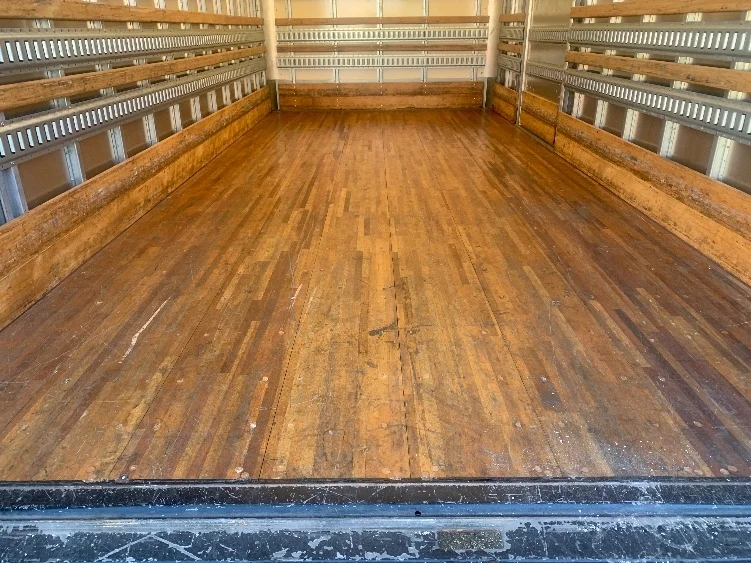 2020 Isuzu NQR - image 10