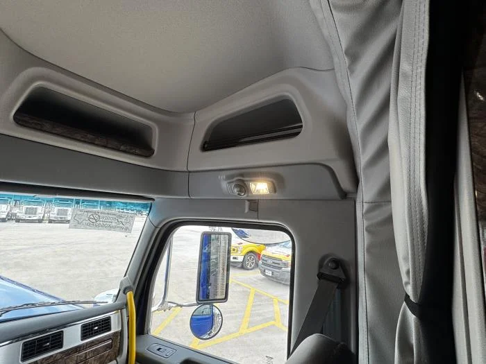 2026 Peterbilt 589 — photo 25