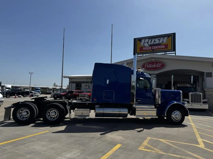 2026 Peterbilt 589 — photo 8