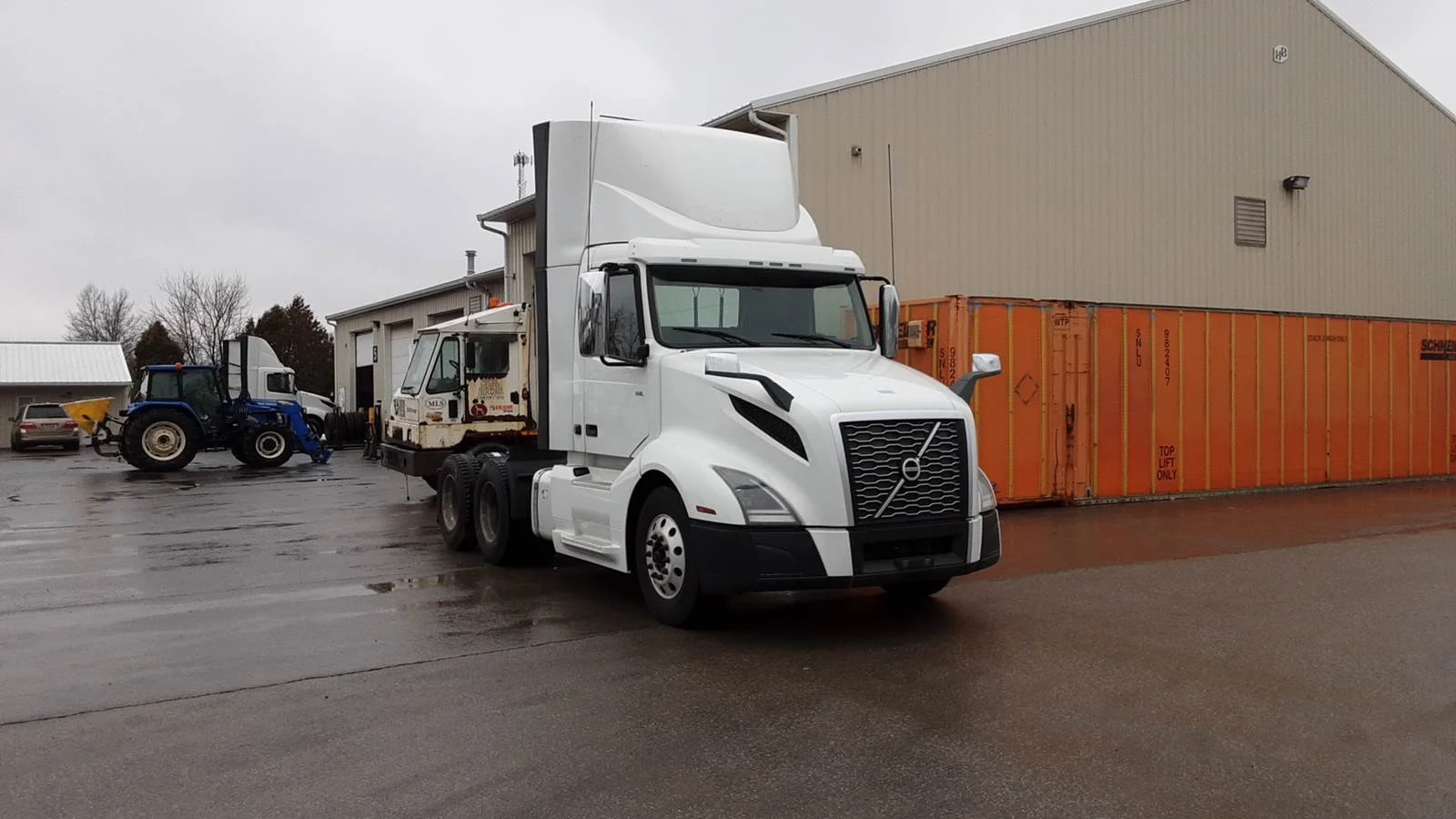 2019 Volvo VNL 300 in Marysville, OH