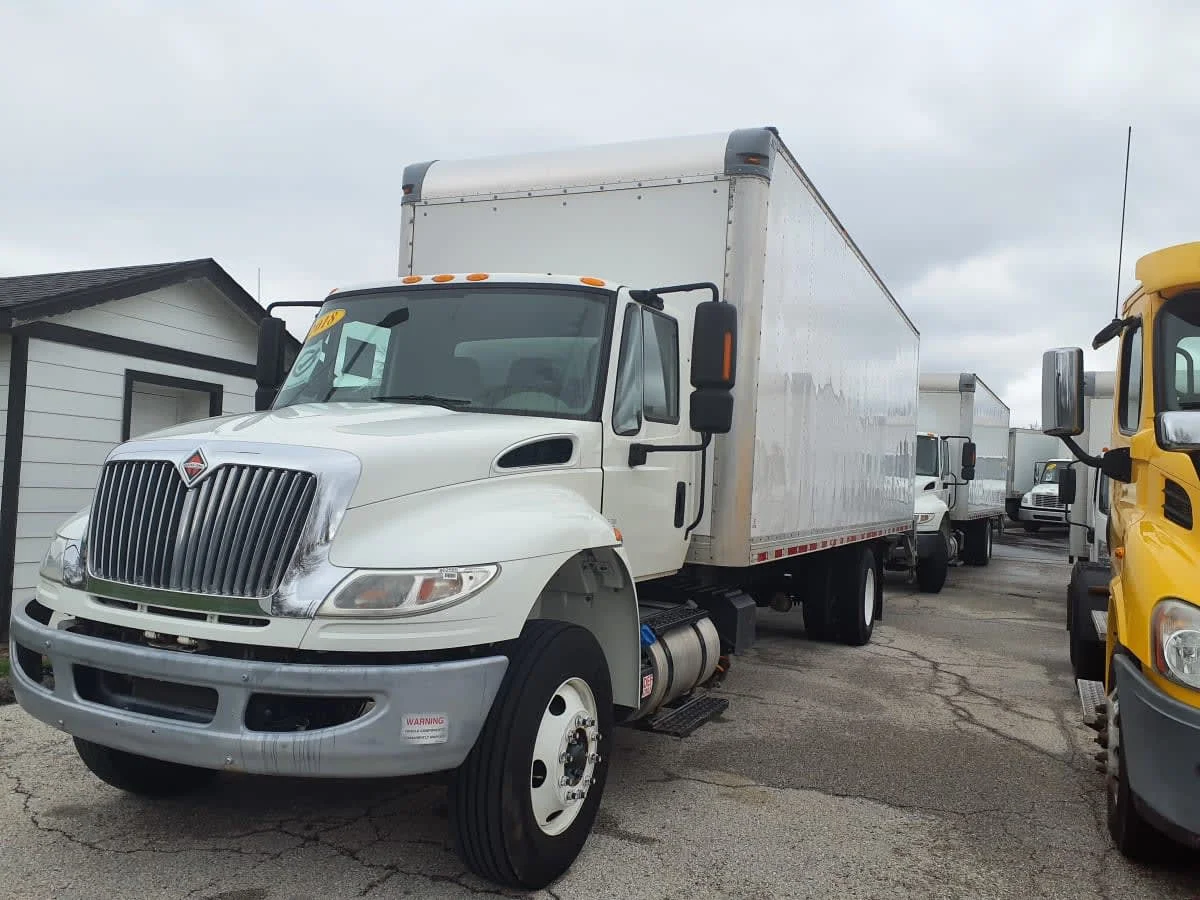 2018 International 4300 in O'fallon, MO