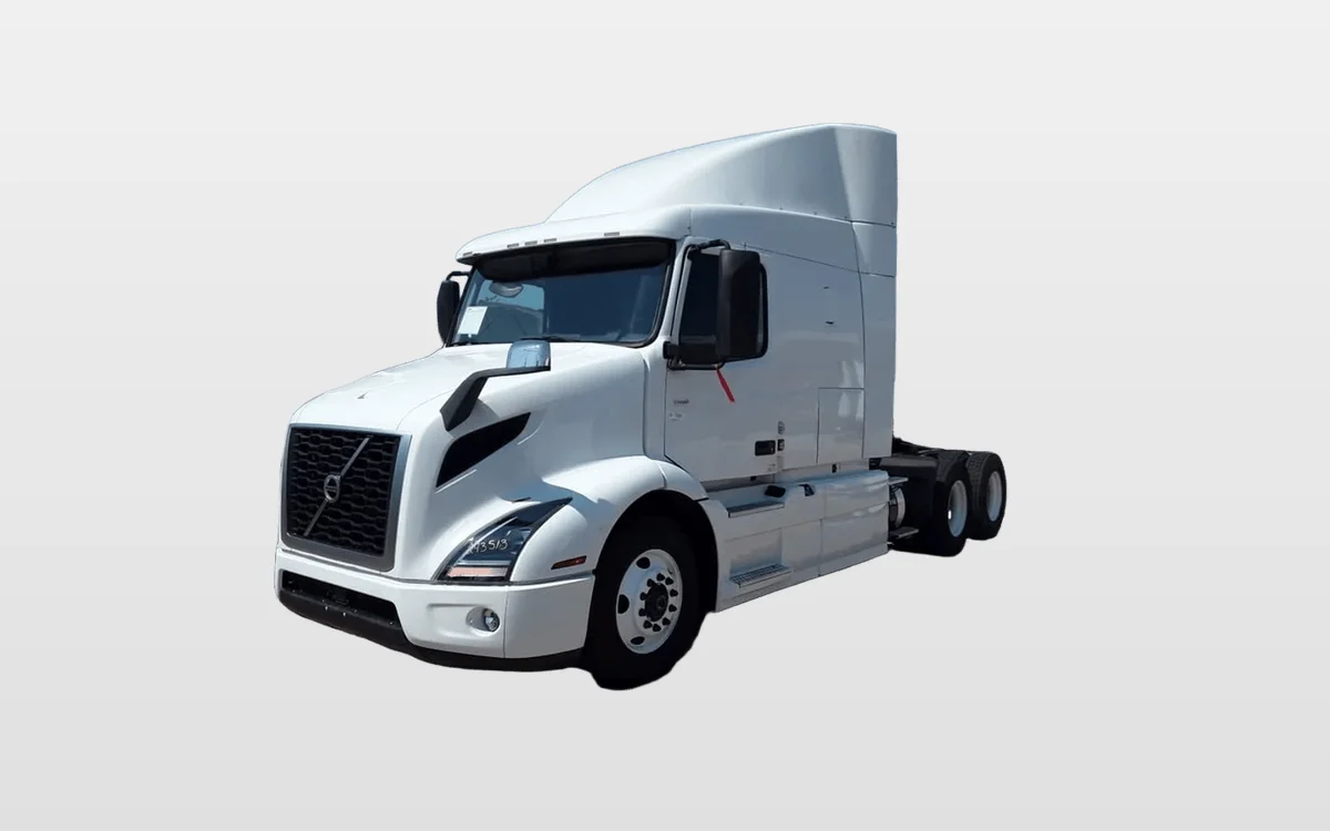 2020 Volvo - image 1