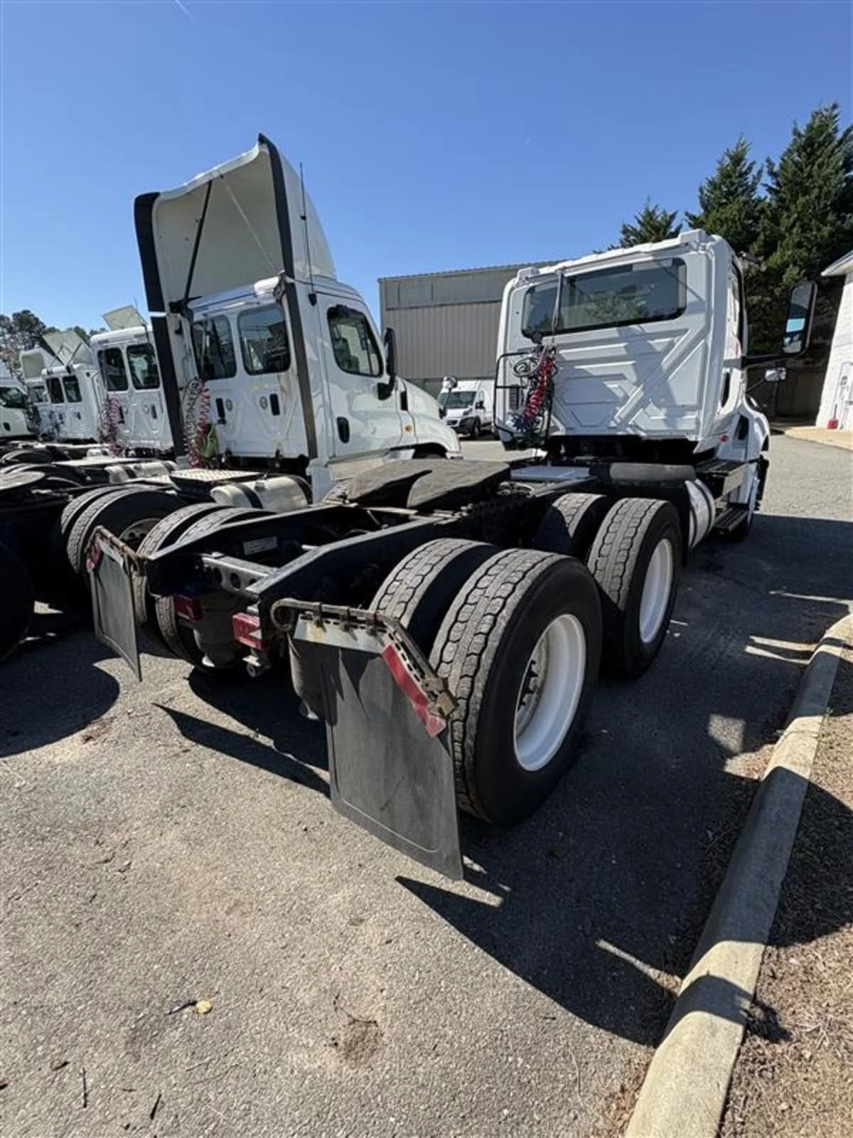 2019 International LT in Ashland, VA — photo 4