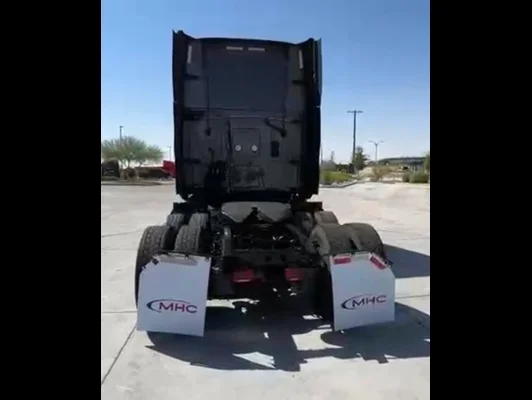 2022 International LT in El Paso, TX — photo 5