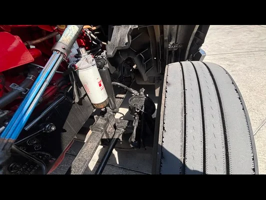 2022 International LT in El Paso, TX — photo 7