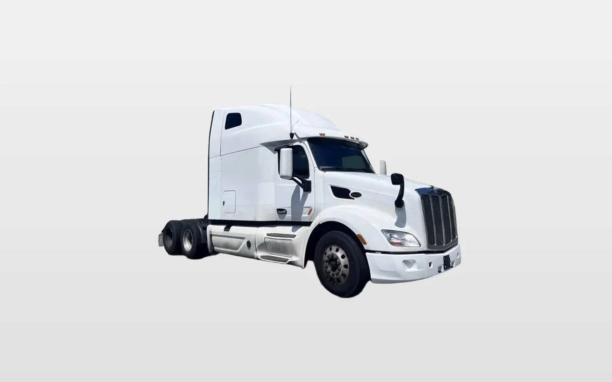 2022 Peterbilt 579 - image 1