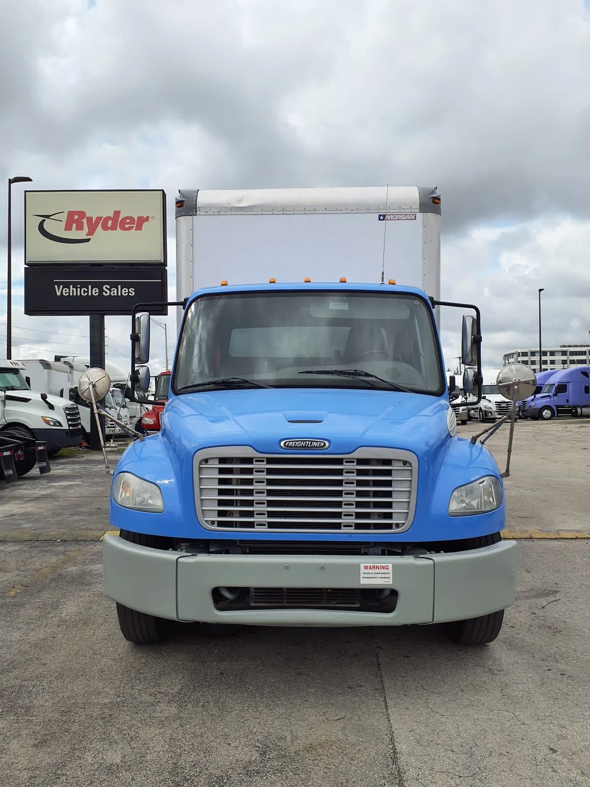 2020 Freightliner M2 106 in Miami, FL — photo 2