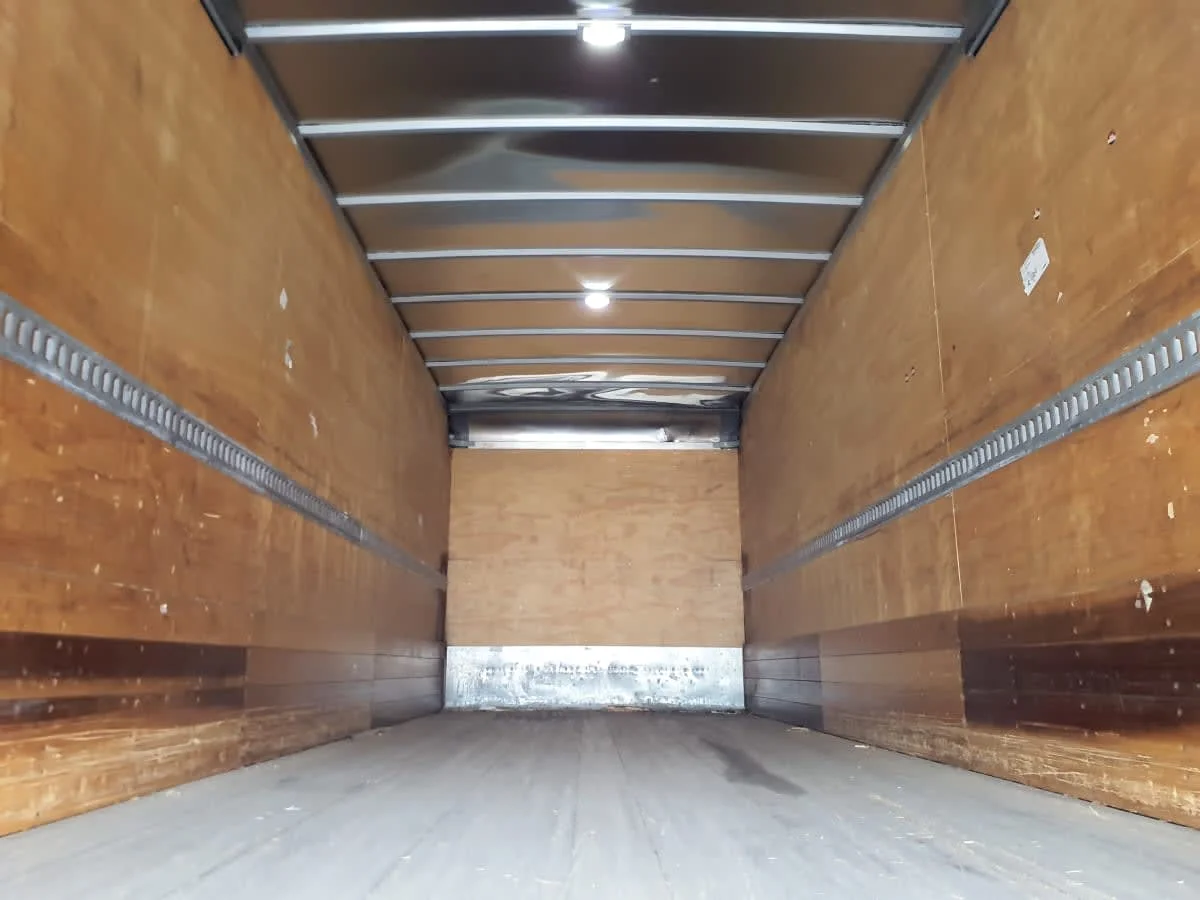 2020 Freightliner M2 106 in Miami, FL — photo 8