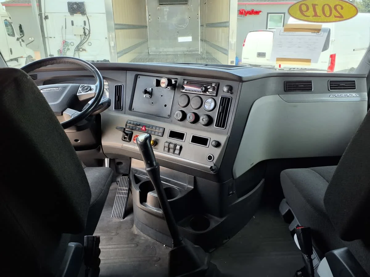 2019 Freightliner Cascadia in Davie, FL — photo 7