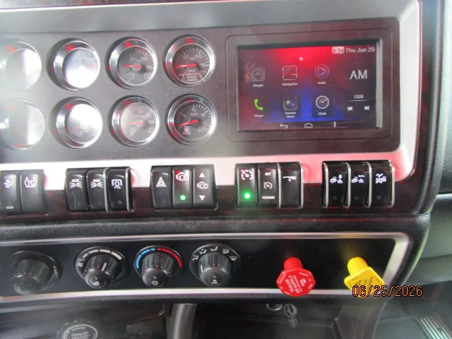 2022 Kenworth W900 in Butler, PA — photo 18