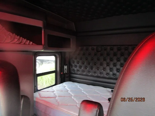2022 Kenworth W900 in Butler, PA — photo 15