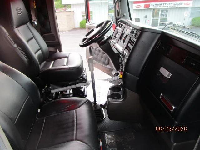 2022 Kenworth W900 in Butler, PA — photo 13