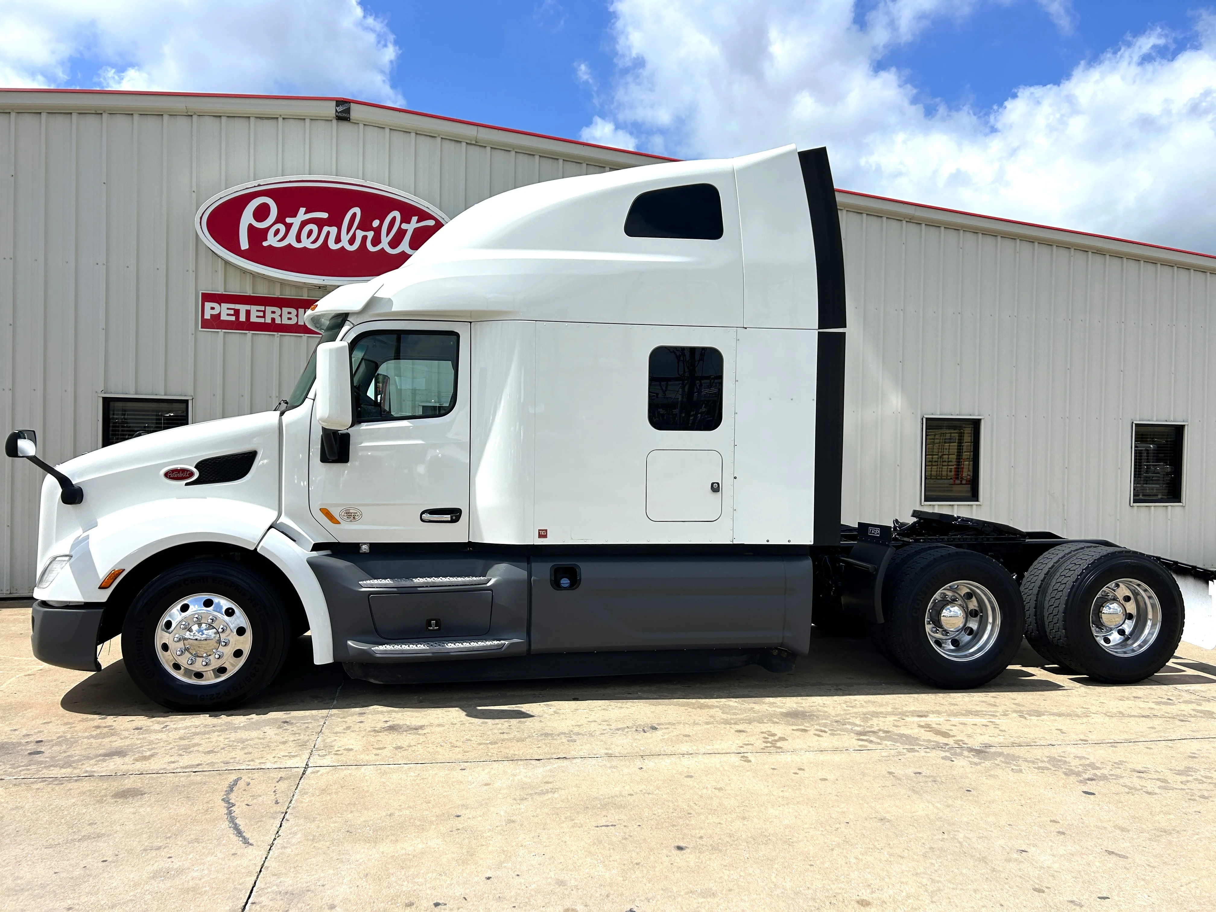 2021 Peterbilt 579 in Joplin, MO — photo 4