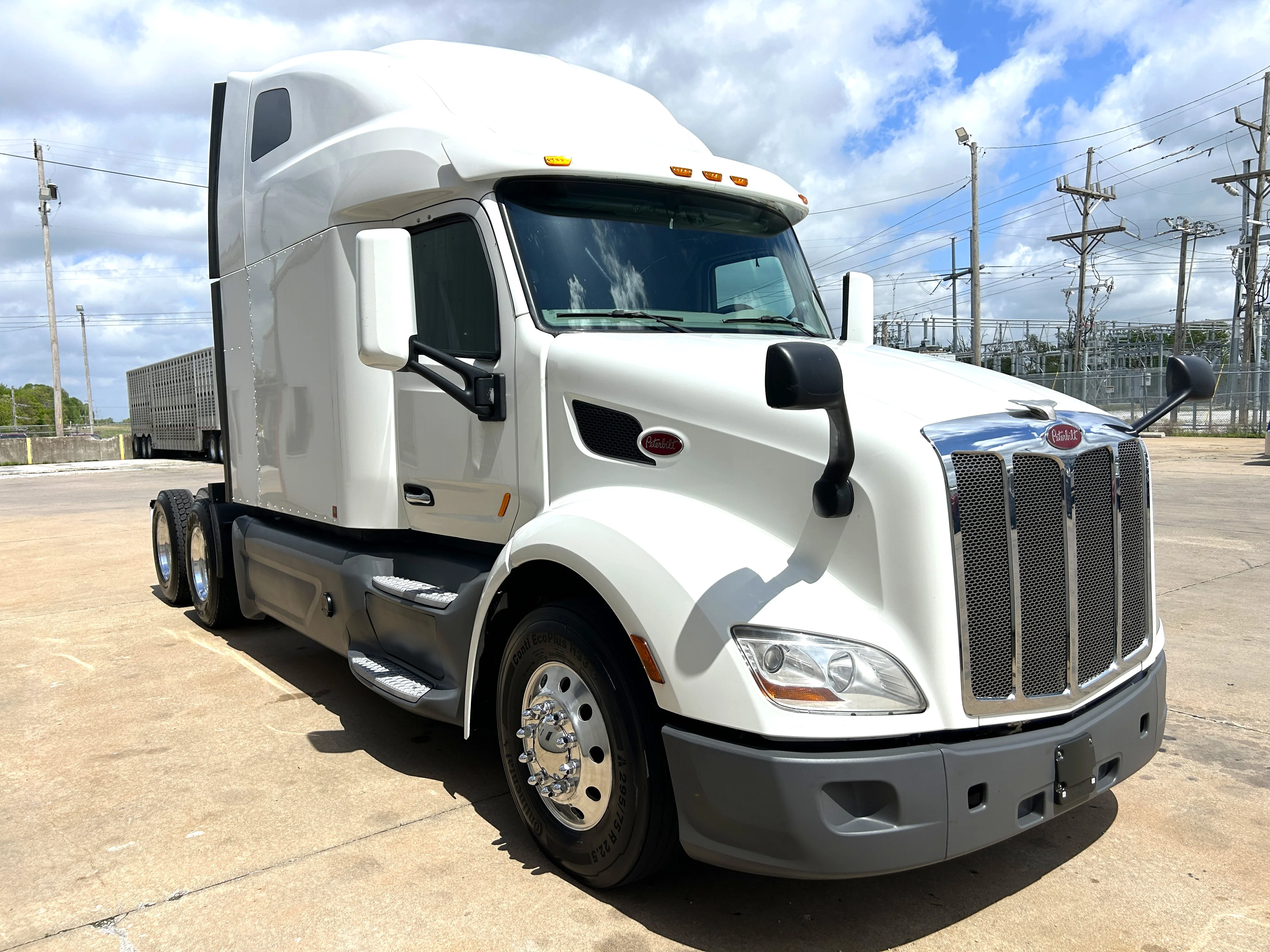 2021 Peterbilt 579 in Joplin, MO — photo 3