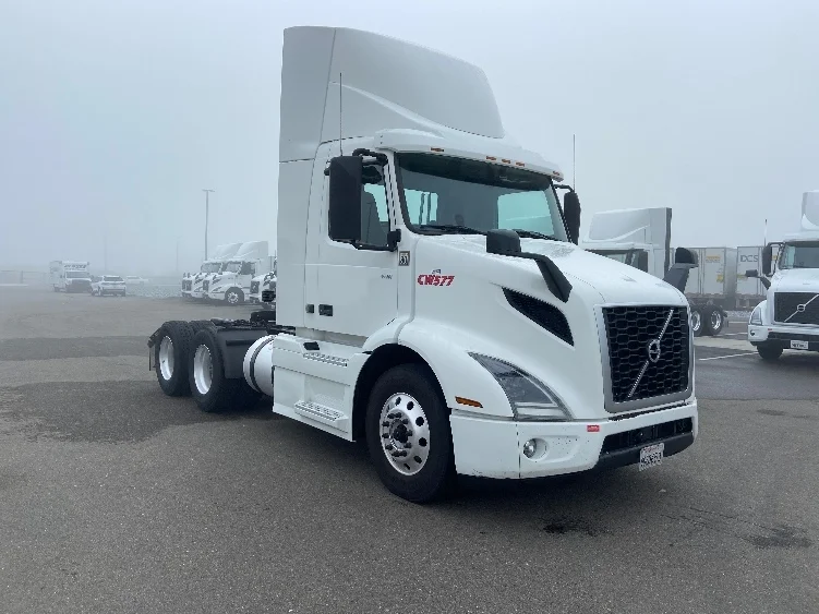 2021 Volvo VNR 640 in Stockton, CA