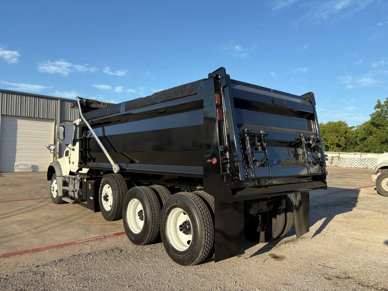 2023 Mack Granite in Fort Worth, TX — photo 9