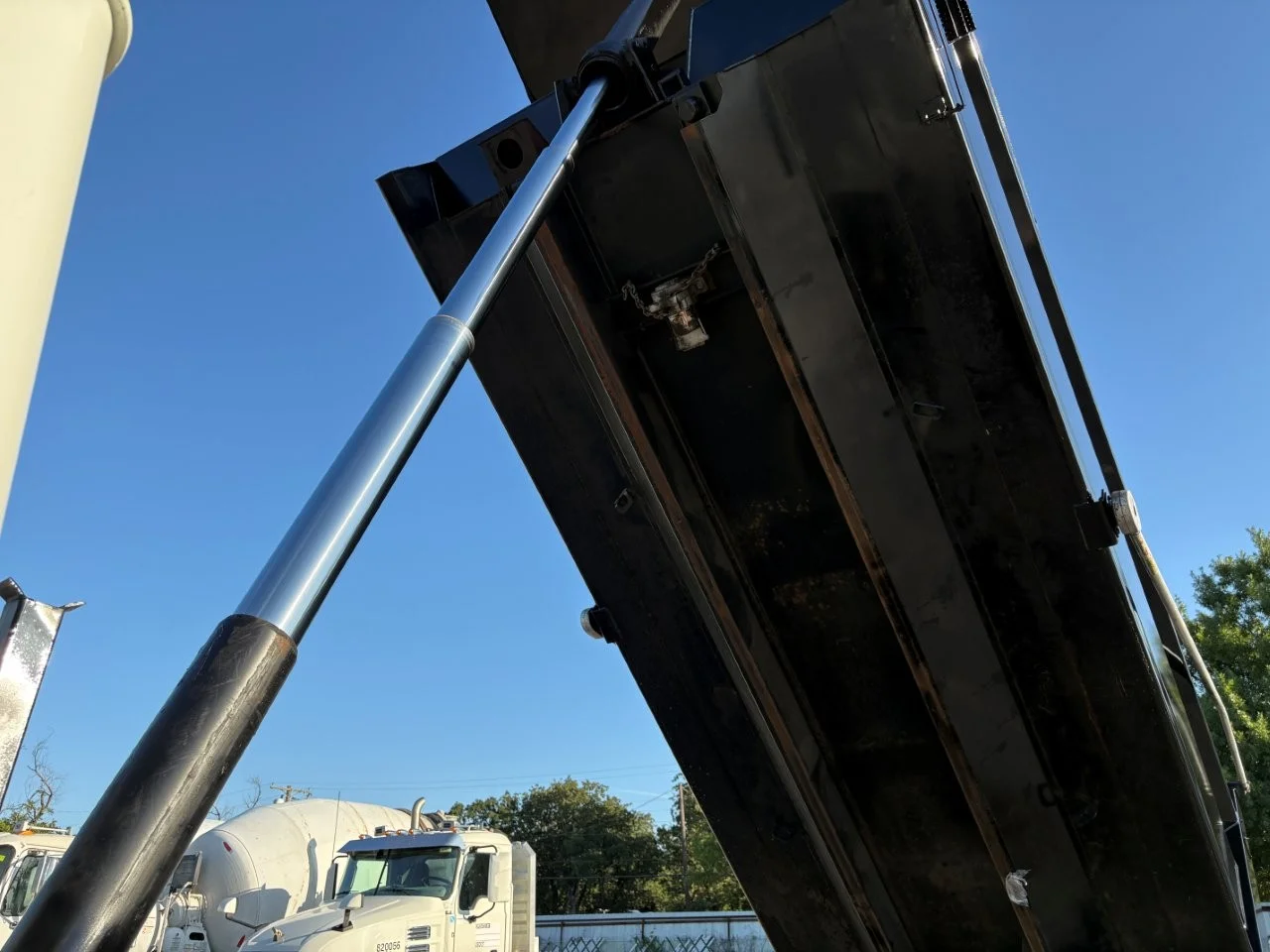 2023 Mack Granite in Fort Worth, TX — photo 36