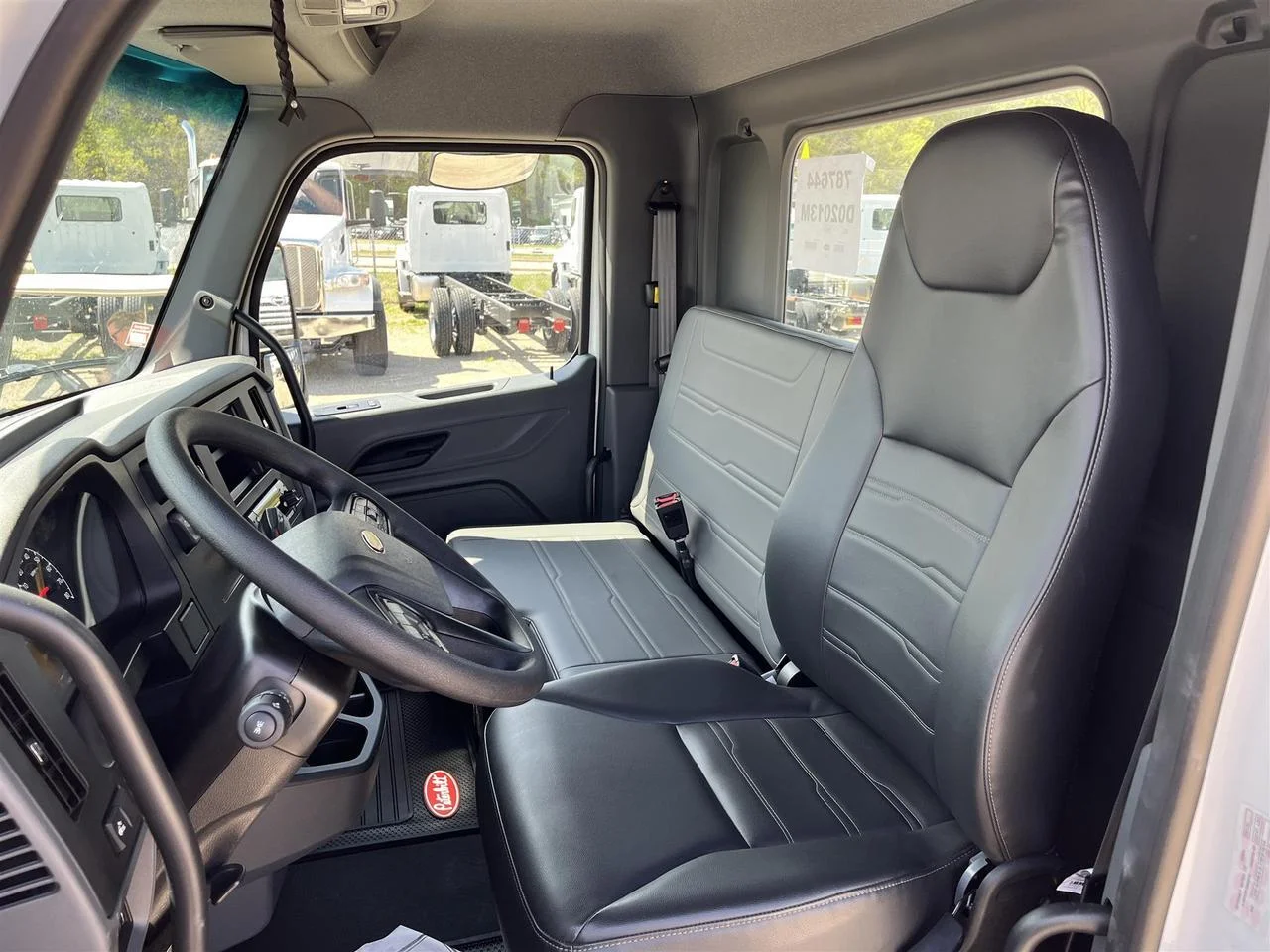 2026 Peterbilt 536 - image 6