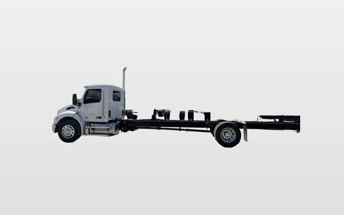 2026 Peterbilt 536 - image 1