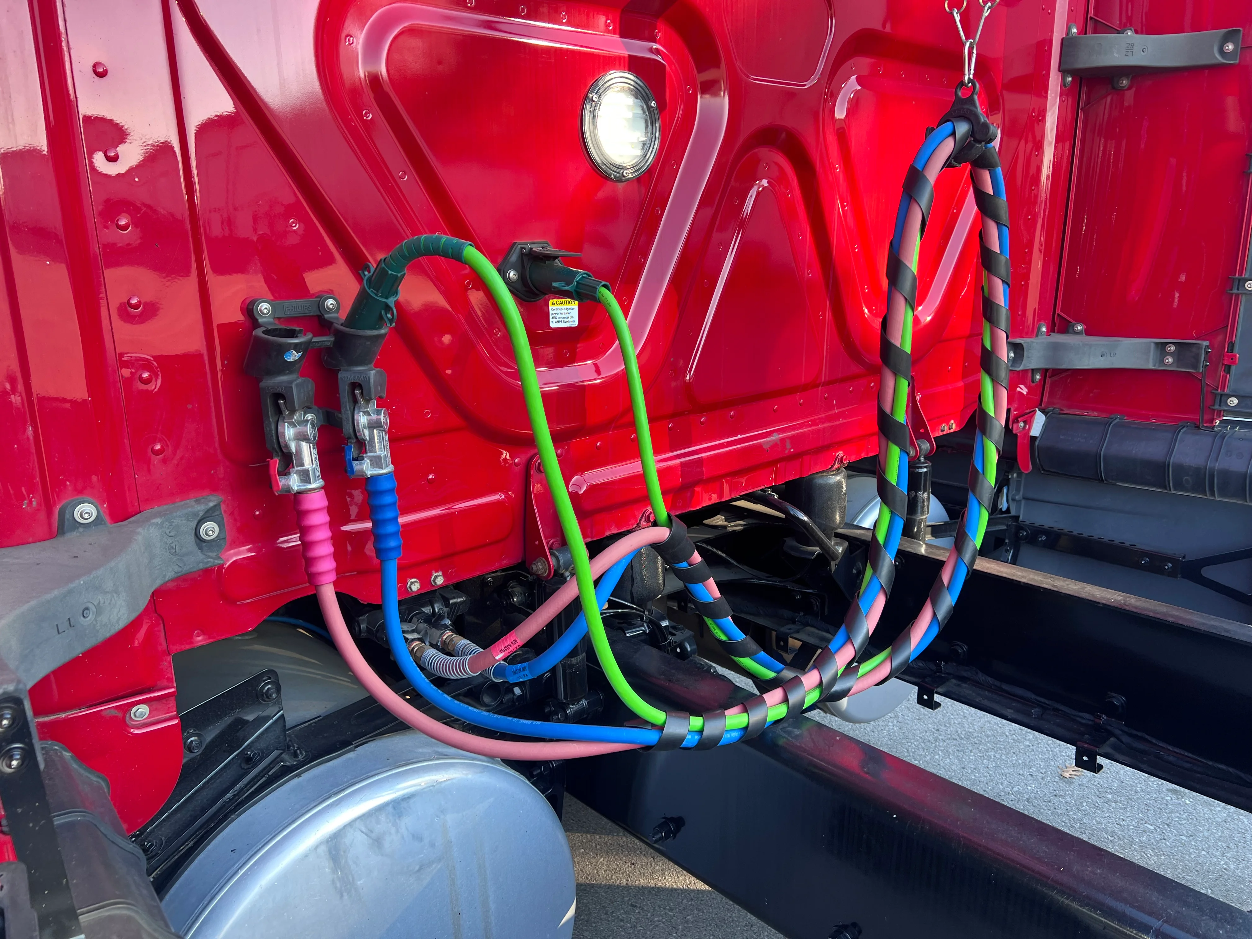 2020 Freightliner Cascadia in Nashville, TN — photo 4