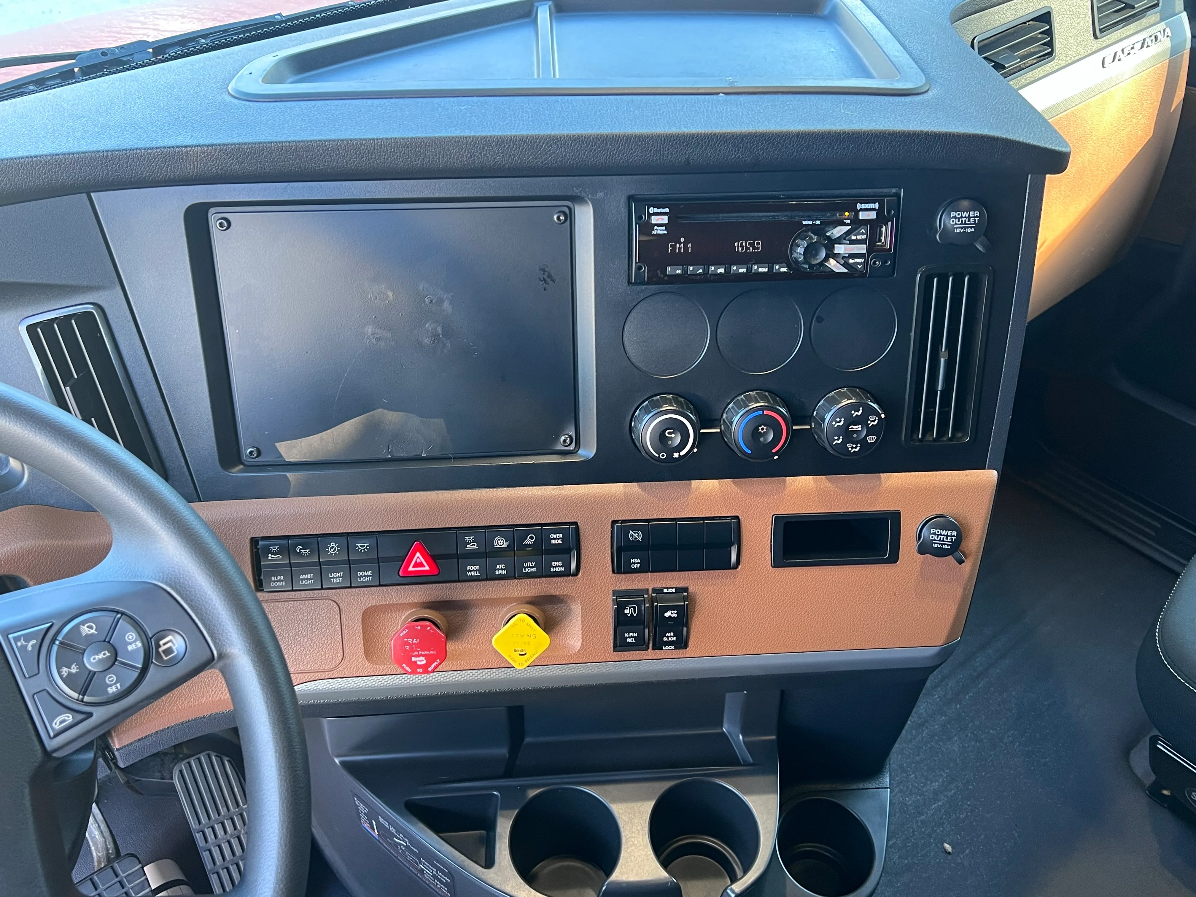 2020 Freightliner Cascadia in Nashville, TN — photo 19