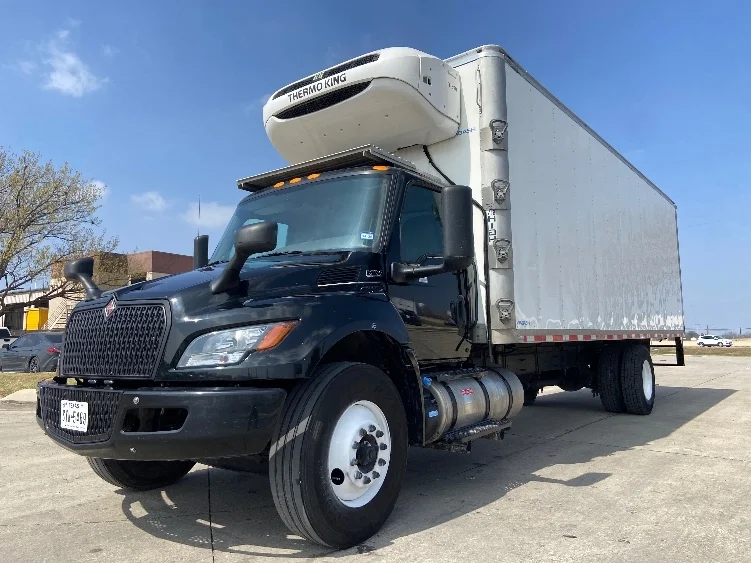 2024 International MV - image 3